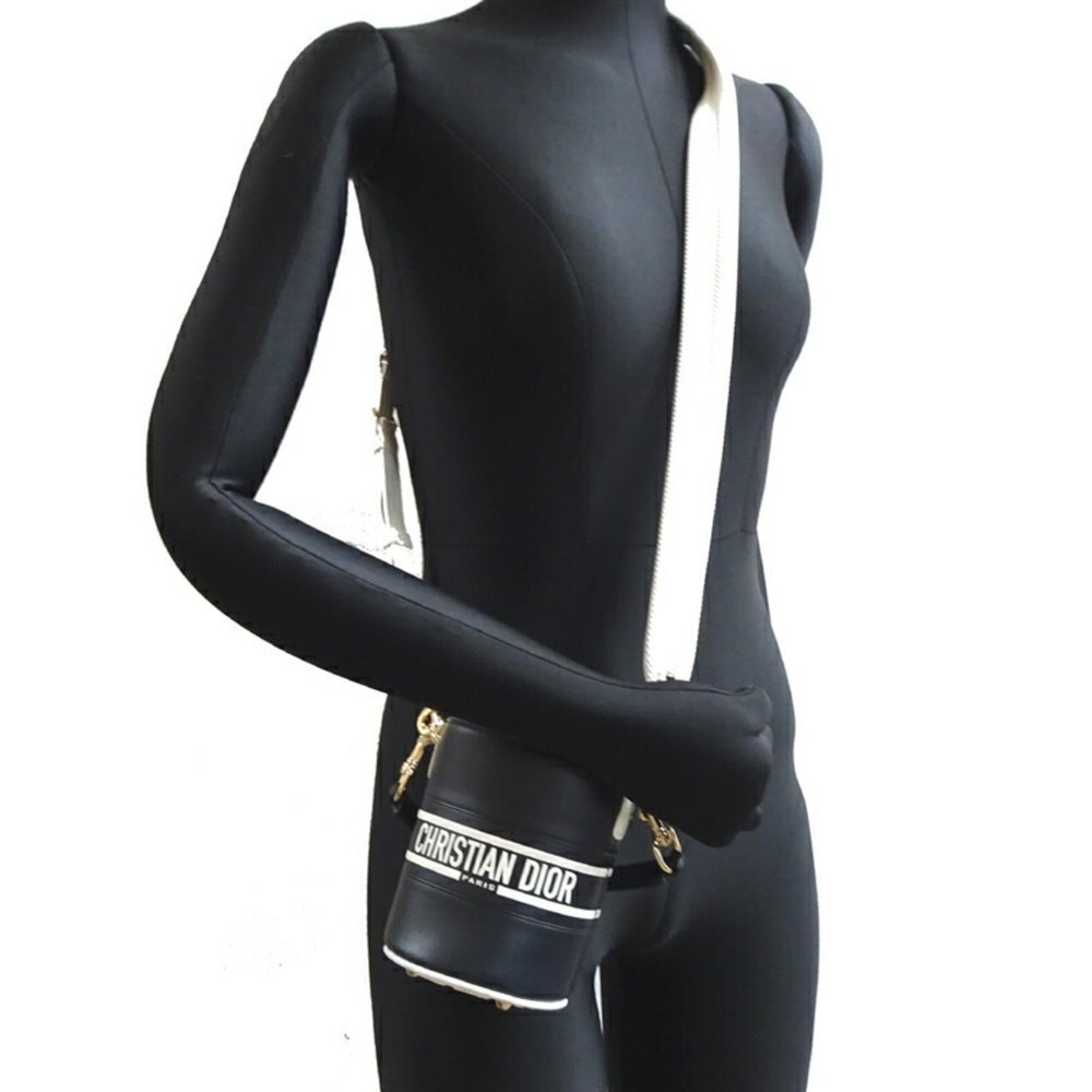 CHRISTIAN DIOR White Leather Shoulder Bag - Picture 7 of 8